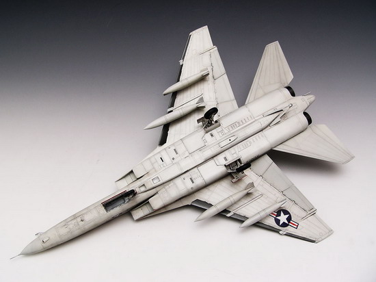 TRU03420 - Trumpeter 1:700 Trumpeter North American RA-5C Vigilante 