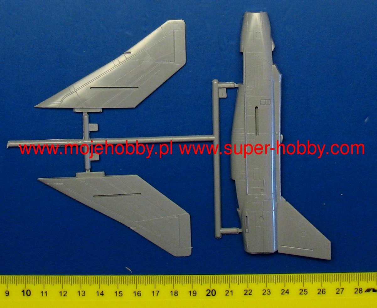 Tamiya 61608 BAC Lightning F Mk6 1/100 Scale Plastic Model Kit for sale online 