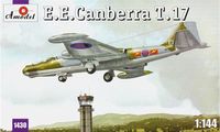 English Electric Canberra T.17 - Image 1