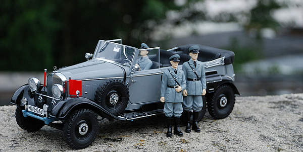 Mercedes Benz G4 1938 - Die-cast model - Signature PM38202-2