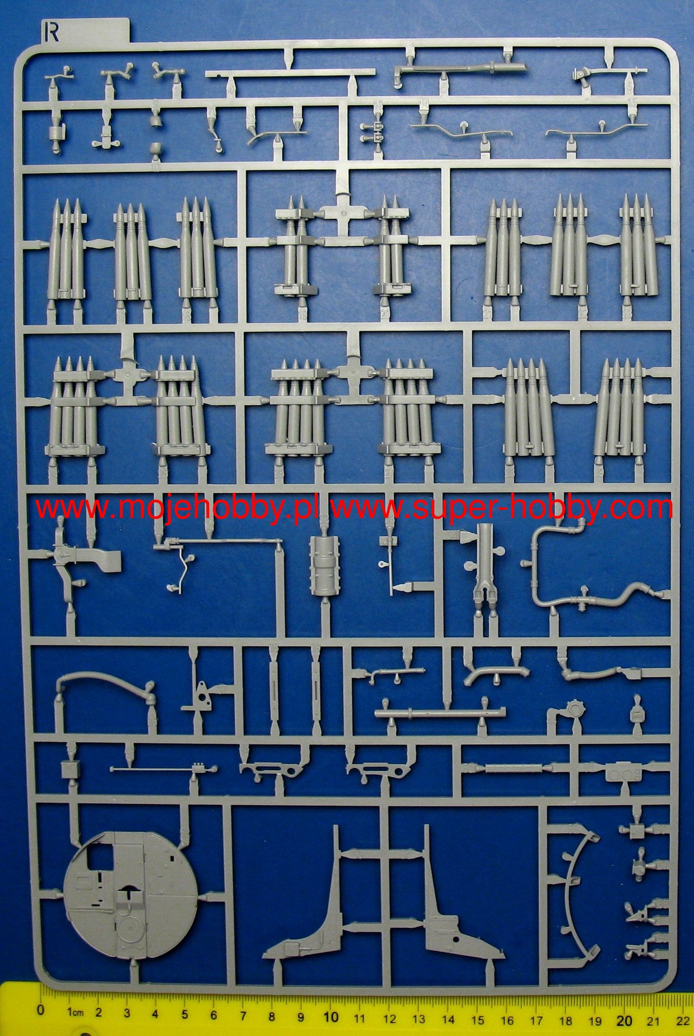 King Tiger Sd.Kfz.182 Porsche Turret w/Zimmerit Takom 2046