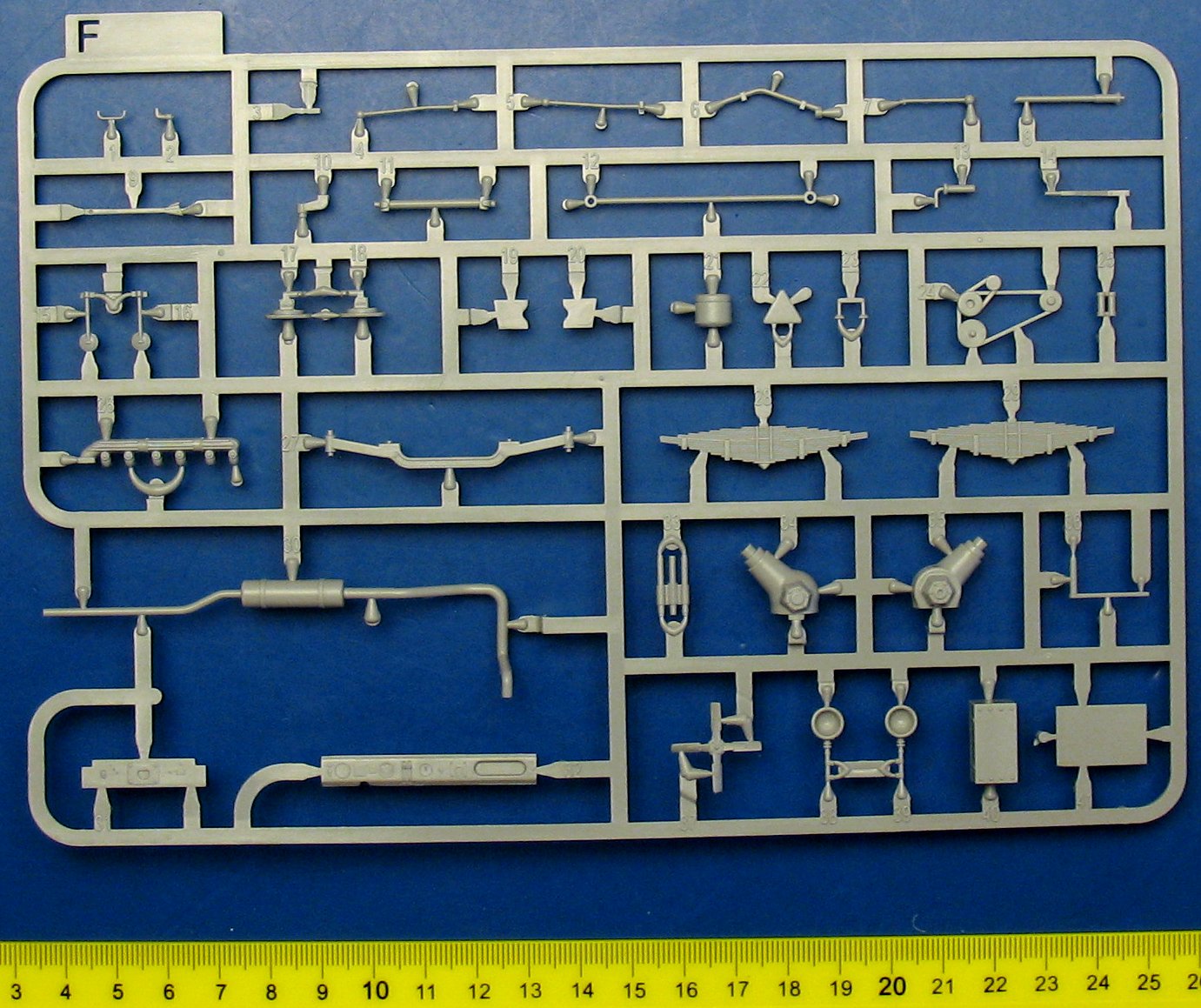 Hanomag SS100 Takom 2068