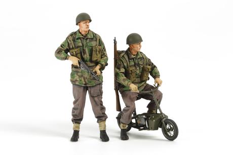 British Paratroopers - w/Small Motorcycle Tamiya 35337